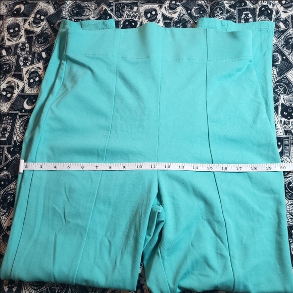 EUC Laura brynes Pinup Girl Cigarette Pants - Picture 5 of 7